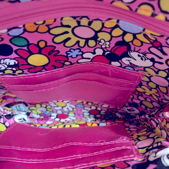 Vera Bradley Just Mousing Around Quilted Crossbody - Picture 9 of 15